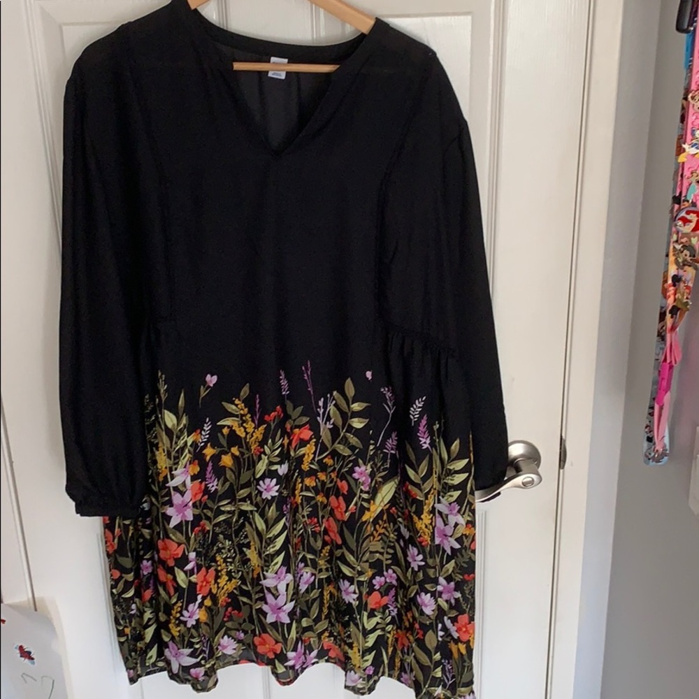 Black long sleeve dress.
